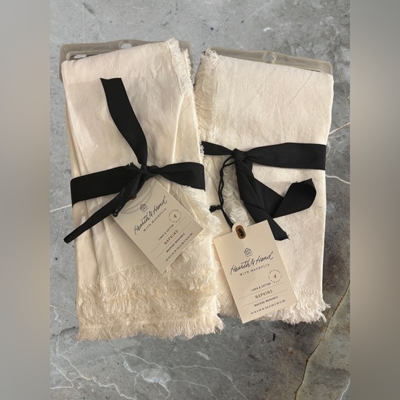 Hearth & Hand Other - Hearth & Hand Ivory Napkins with Black Ties